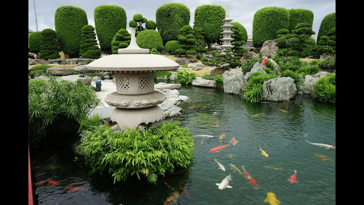 Công viên cá chép Rinrin Park