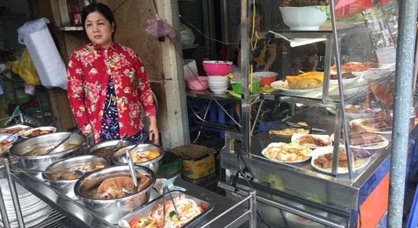 Cơm ngon, giá bình dân và chị chủ là người rất vui vẻ