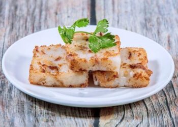 Bánh củ cải - Món ăn ngon Bạc Liêu