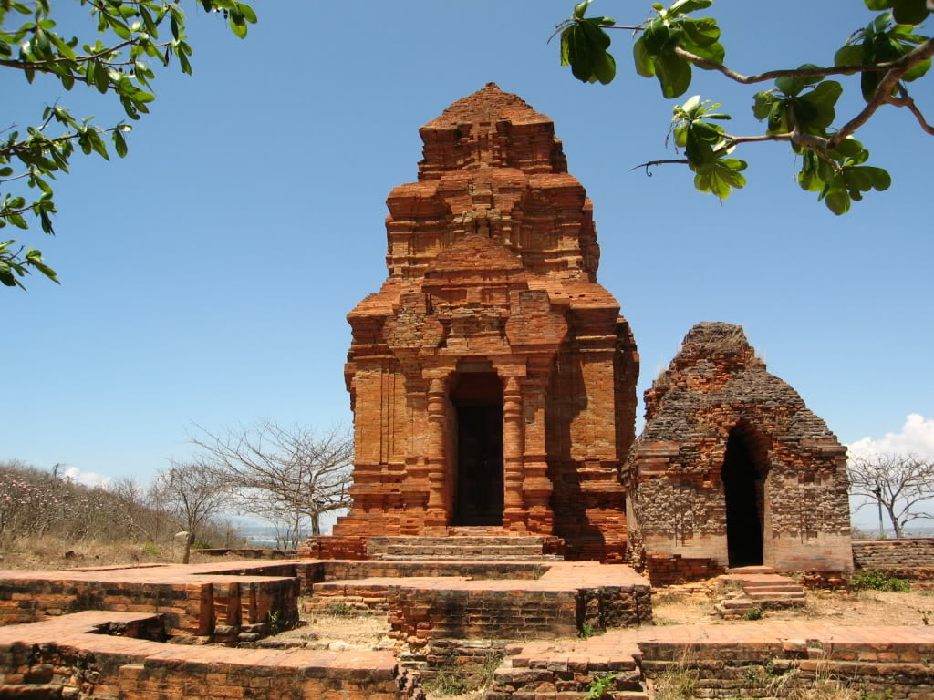 Tháp Poshanư 
