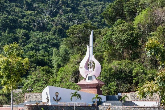 Con tàu không số